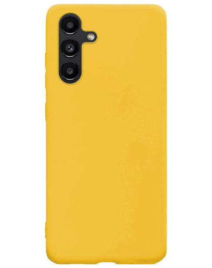 Forterra Samsung A04s Hoesje Siliconen Backcover Lichtgewicht - Geel