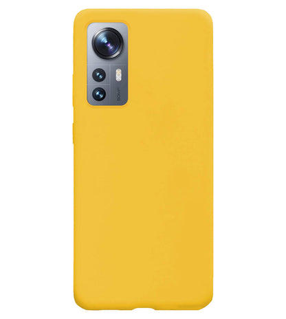 Forterra Xiaomi 12 Hoesje Siliconen Backcover Lichtgewicht - Geel