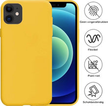 Forterra iPhone 12 Pro Max Hoesje Siliconen Backcover Lichtgewicht - Geel