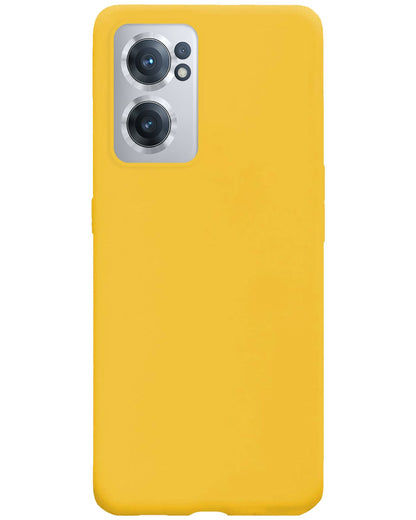 Forterra OnePlus Nord CE 2 Hoesje Siliconen Backcover Lichtgewicht - Geel