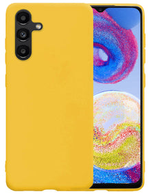 Forterra Samsung A04s Hoesje Siliconen Backcover Lichtgewicht - Geel