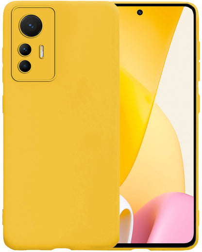 Forterra Xiaomi 12 Lite Hoesje Siliconen Backcover Lichtgewicht - Geel